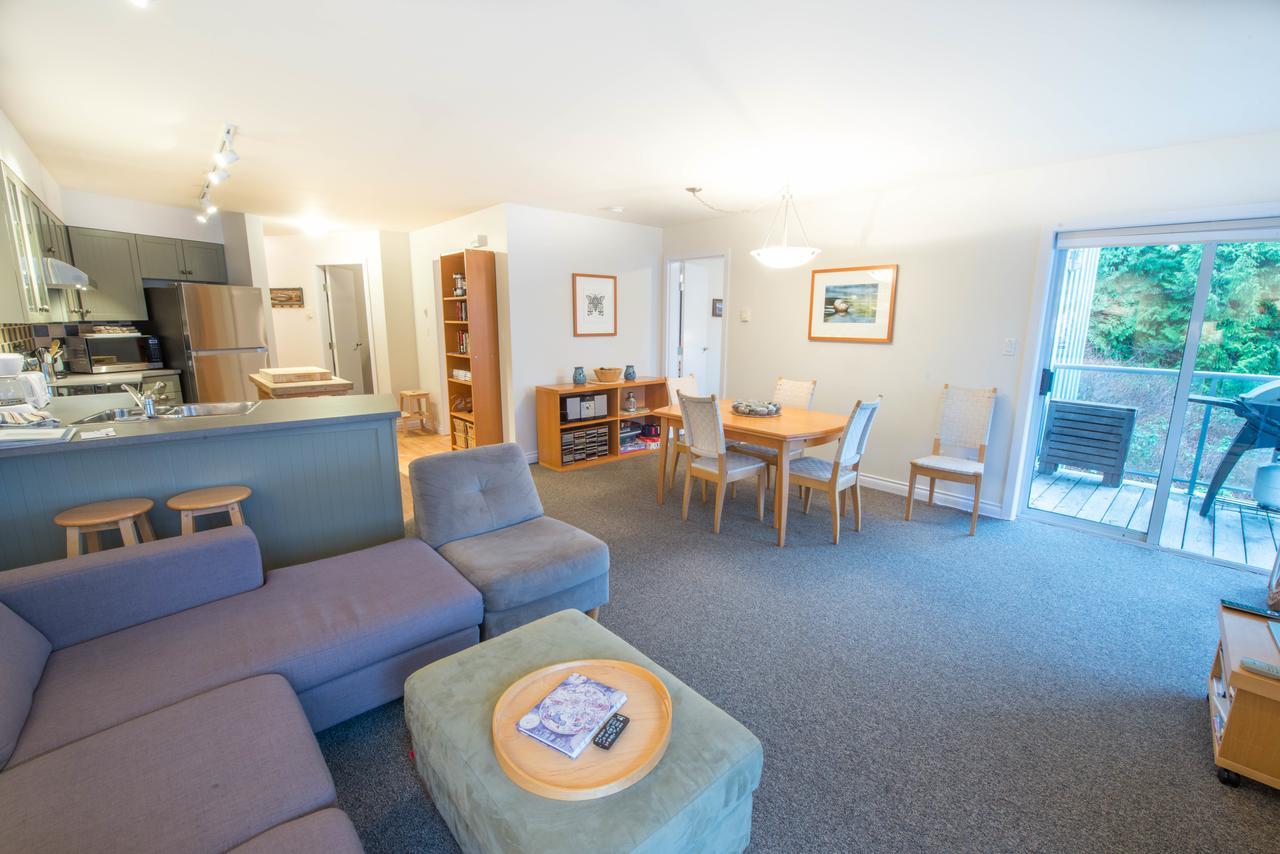 Luxury 2Br Oceanfront Condo By Onlybc 201 Tofino Exterior photo